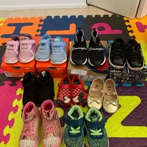 Kids shoes sizes 5c and green Nike size 6c